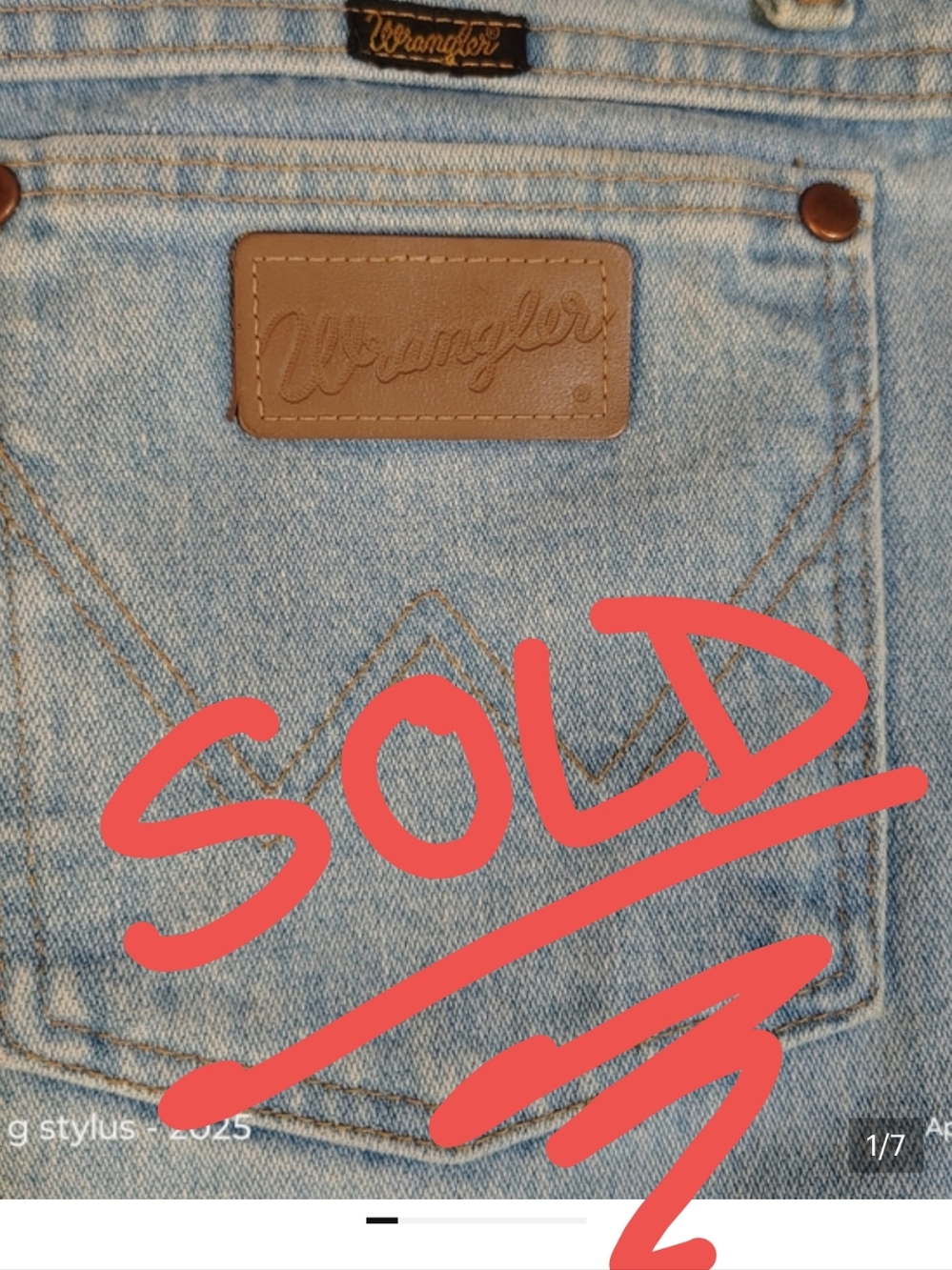 WRANGLER - Distressed Vintage Shorts with Brown Leather Patch- 42x32